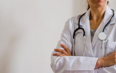 Audífonos sencillos para personas mayores: mi recomendación como audióloga